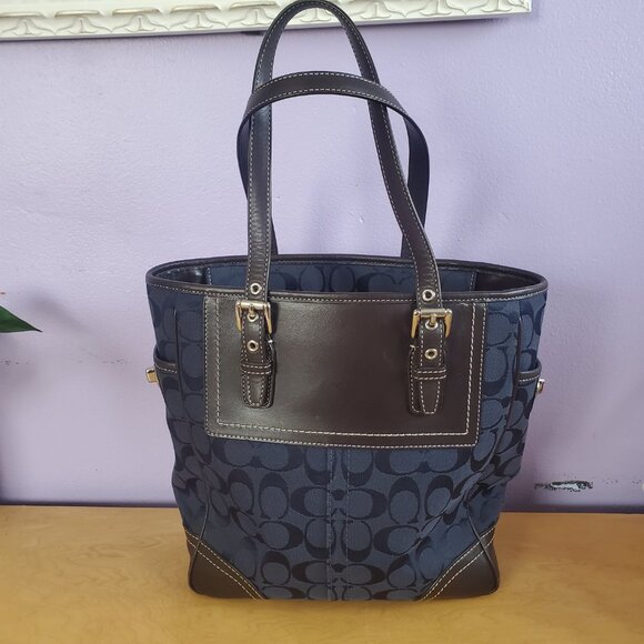 COACH navy and brown totw bag - Picture 5 of 5